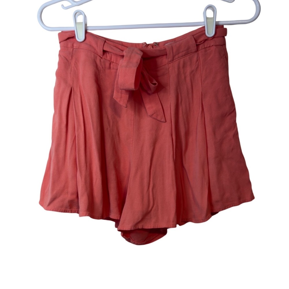 Sunday Best Aritzia Westley Tie Front Shorts Size 2 Coral Flowy Summer Casual
